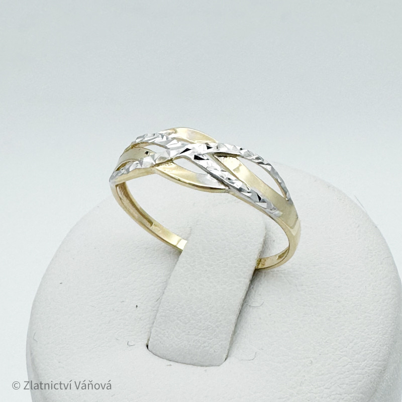 Žluté zlato prsten s broušením